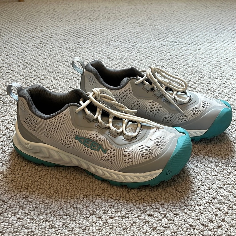 KEEN NXIS Speed Vapor/Porcelain Sz 7